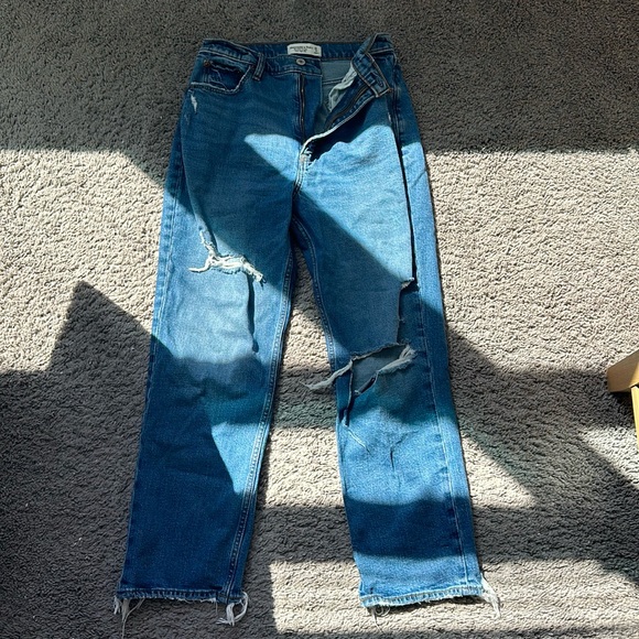 Abercrombie & Fitch Denim - Abercrombie mom jeans